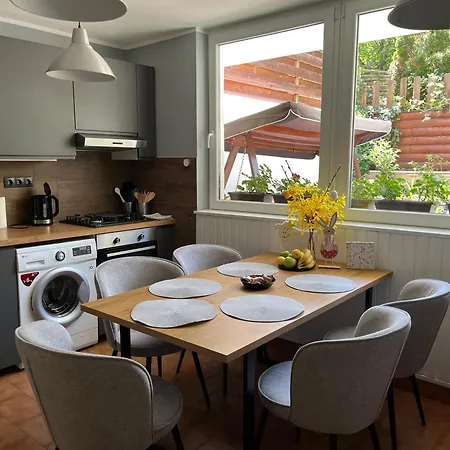 Mandula Vendeghaz エゲル