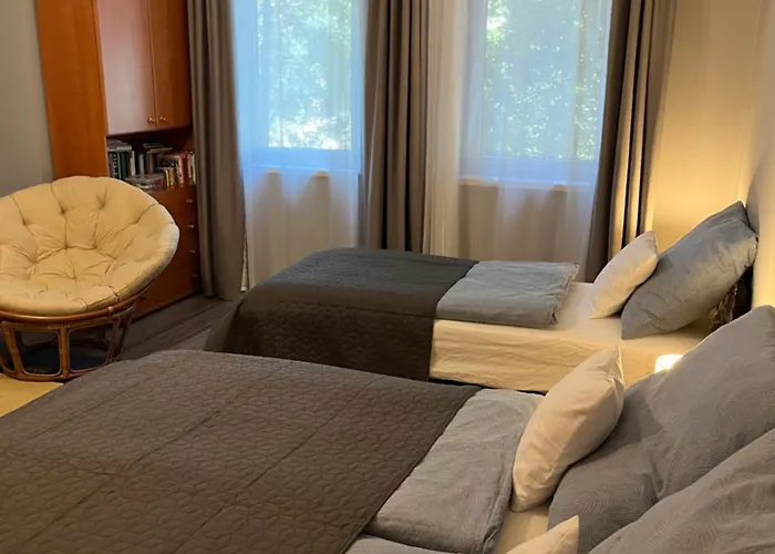 Mandula Vendeghaz * Eger