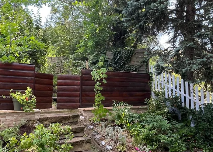 Mandula Vendeghaz Apartmán *